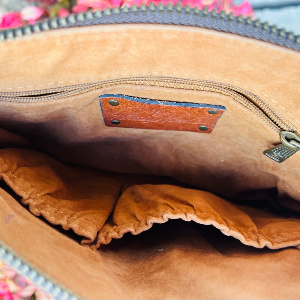 Patricia Nash. Cassini Tooled Leather Wristlet. Debossed floral details! - Picture 4 of 4